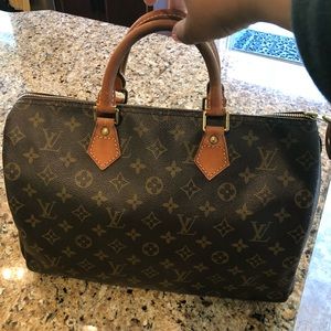 Louis Vuitton Speedy